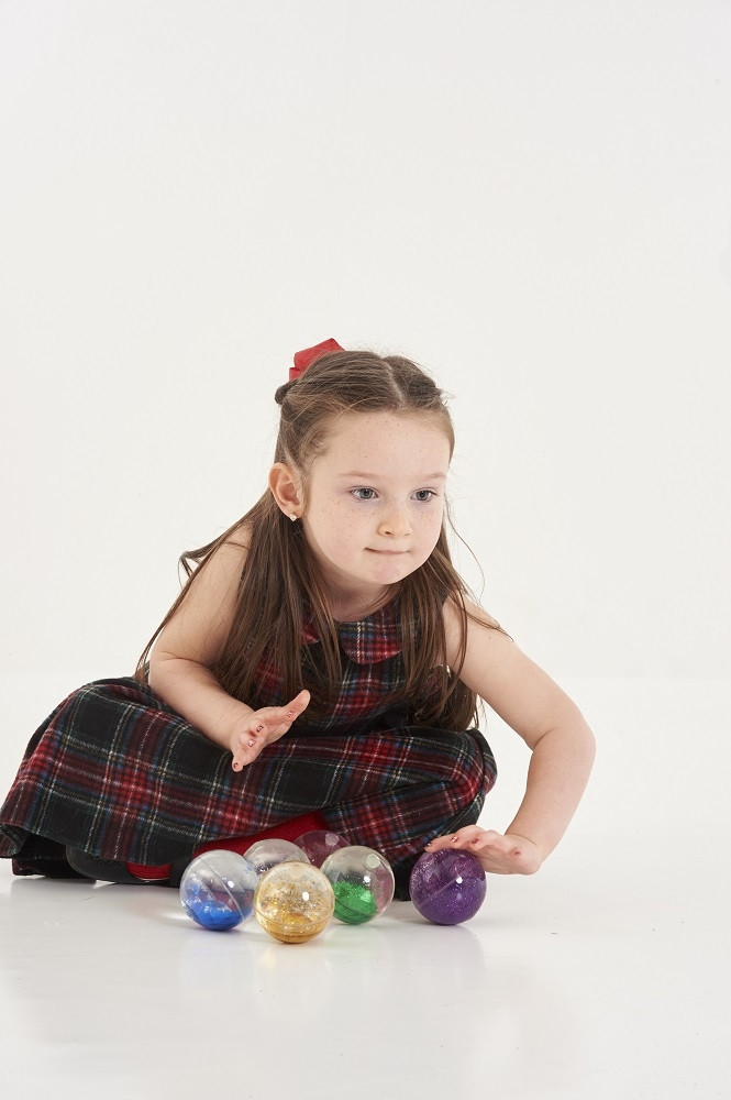 92098-rainbow-glitter-balls-7-pk-fun