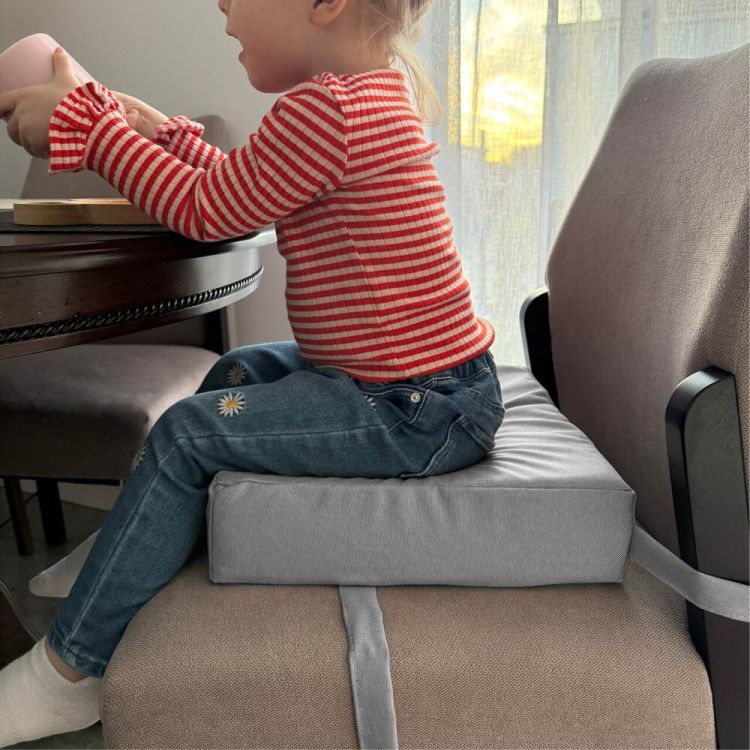 Flumi-kedes-paaukstinimas-Booster-Seat-Cushion-for-Childrens-Chair-Grey-2