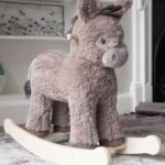 LITTLE BIRD TOLD ME supamas arkliukas DONKEY NORBERT, 12+ mėn.