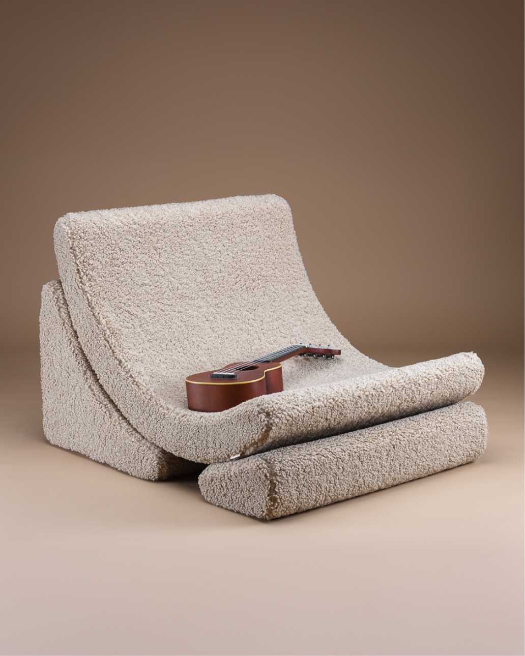 Wigiwama-Biscuit-Fabric-moon-chair-4