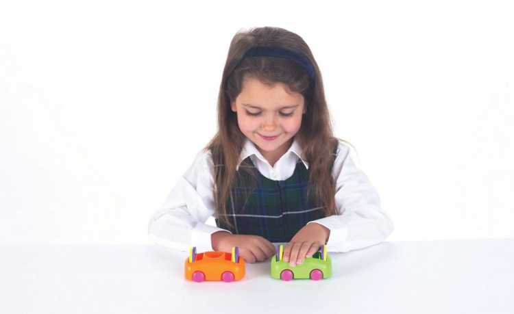 bumper-cars-ring-magnets-set