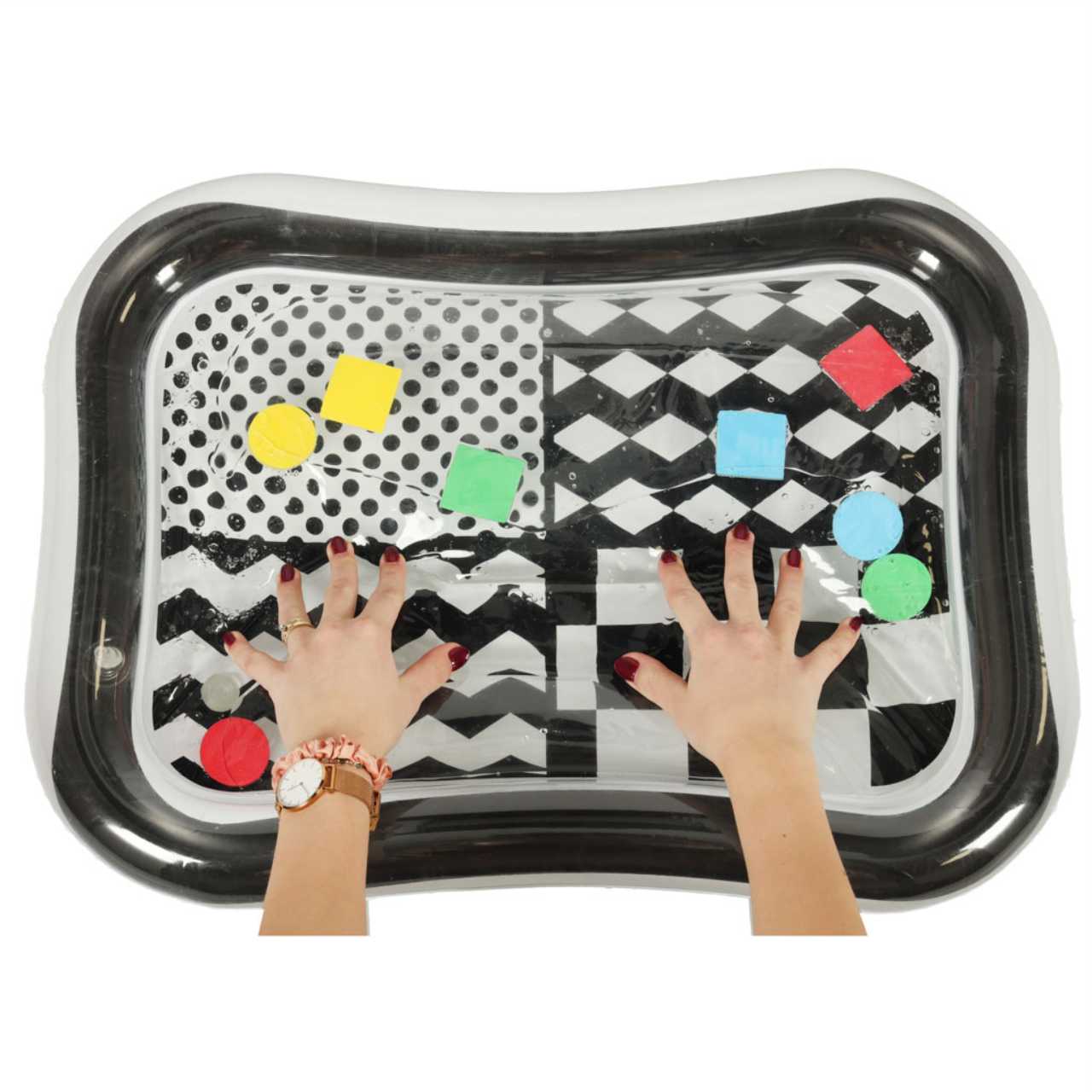 kik-vandens-kilimelis-juoda-balta-65×50-cm
