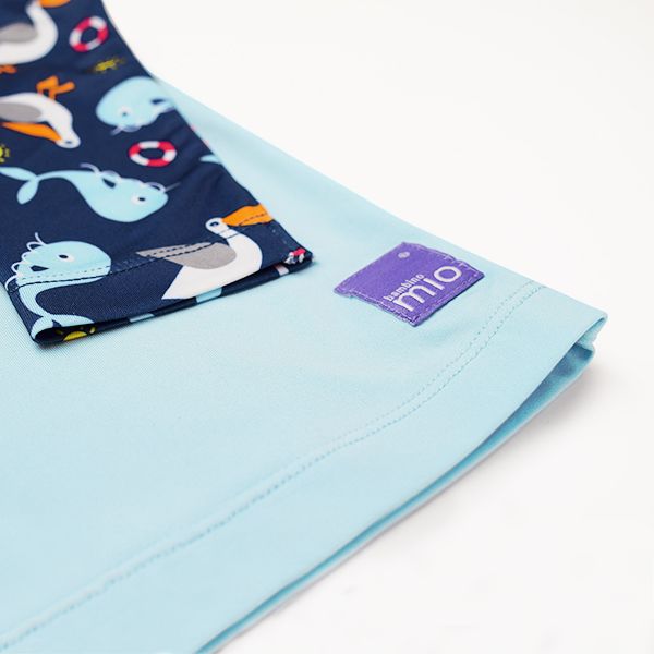 swim-rash-top-product-lifestyle-nautical-2-web