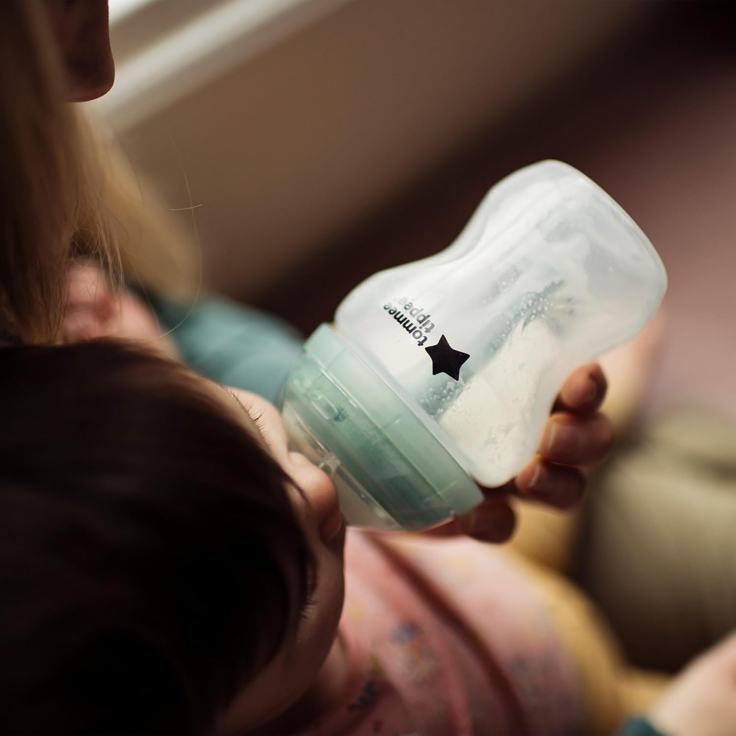 tommee-tippee-advanced-anti-colic-tommee-tippee-6-men-buteliukas-su-zinduku